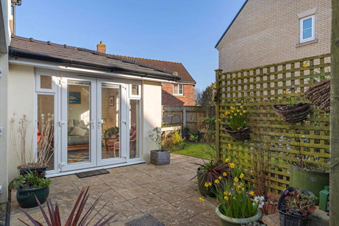 3 Bedroom Detached House For Sale In School Drive, Crossways, DT2