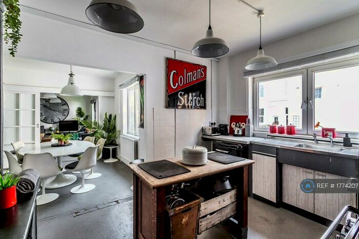 4 Bedroom Detached House To Rent In Clarence Road, Southsea, PO5