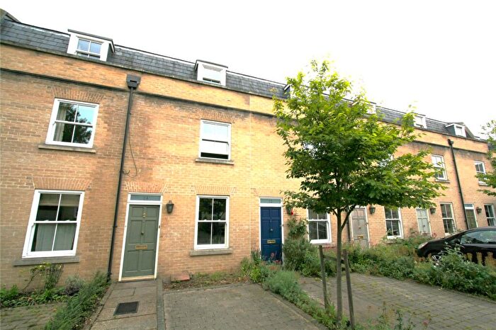 3 Bedroom Town House To Rent In Cavendish Place, Cambridge, Cambridgeshire, CB1
