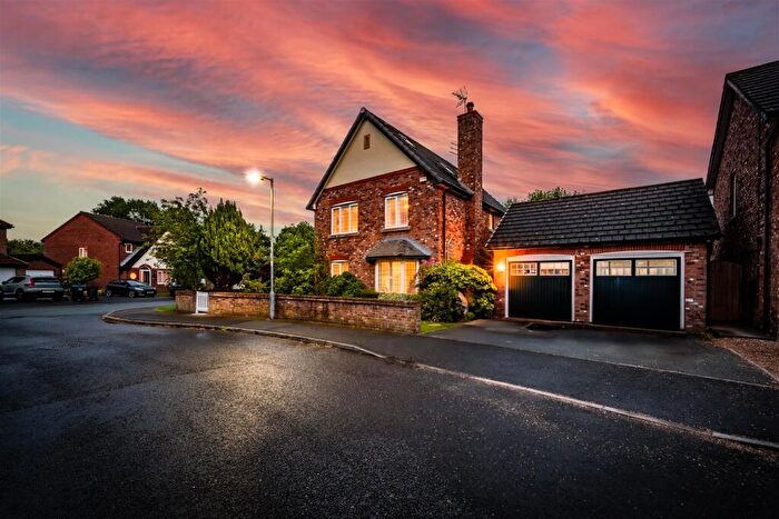 4 Bedroom Detached House For Sale In Dukes Way, Kingsmead, CW9