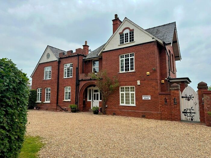 2 Bedroom Flat For Sale In Hampton Bishop, Hereford, HR1