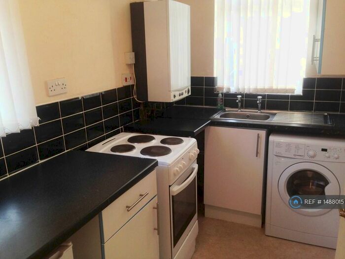 2 Bedroom Flat To Rent In Russian Avenue, Liverpool, L13