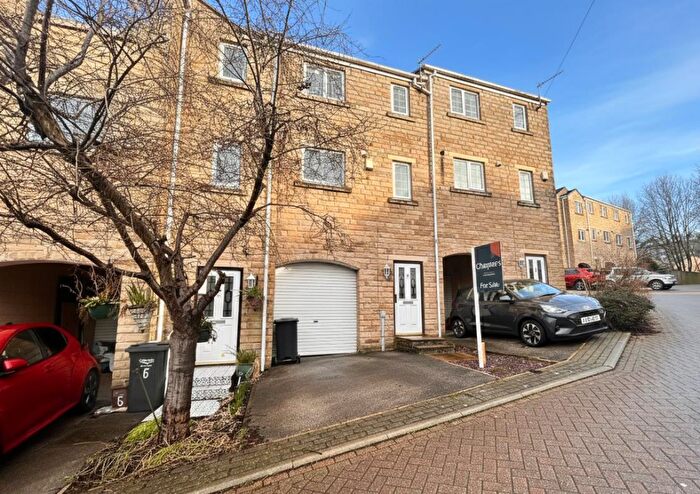 3 Bedroom Town House For Sale In Fairbanks, Sowerby Bridge, HX6