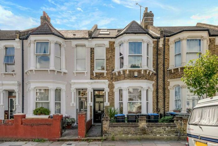 2 Bedroom Flat To Rent In Wakeman Road, Wakeman Road, NW10