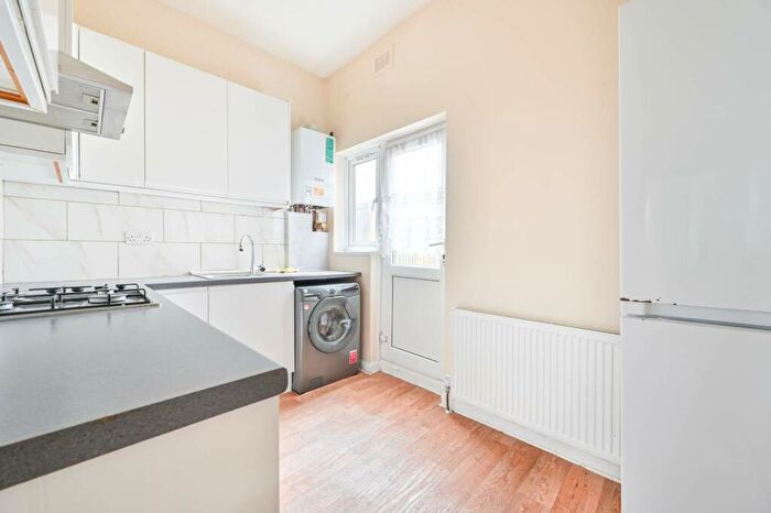 2 Bedroom Flat For Sale In London Road, Wembley, HA9