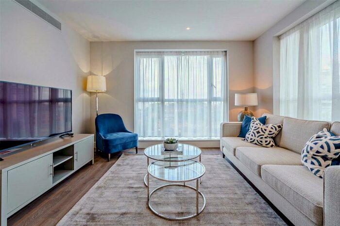 2 Bedroom Apartment To Rent In Westferry Circus, London, E14