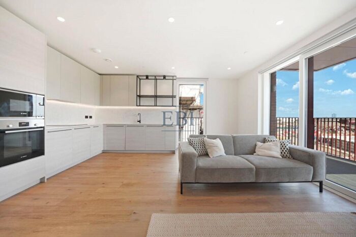 2 Bedroom Apartment To Rent In Iris House, Poplar Riverside, London, E14