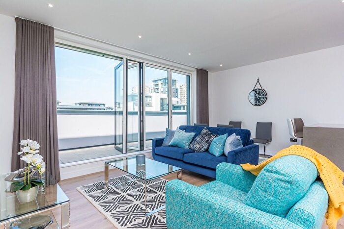 2 Bedroom Flat To Rent In Heritage Place, Kew Bridge, London, TW8