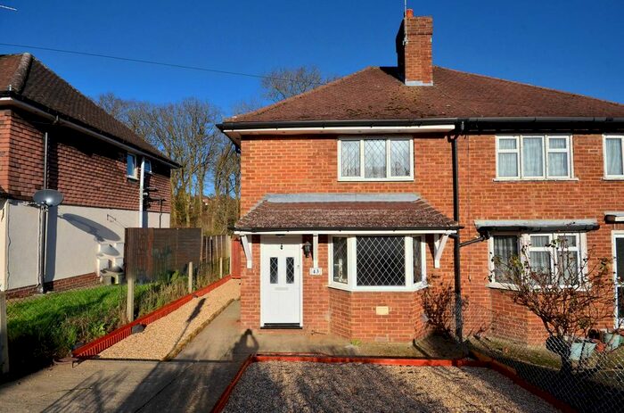 2 Bedroom Property To Rent In Vernon Way, Guildford, Guildford, GU2