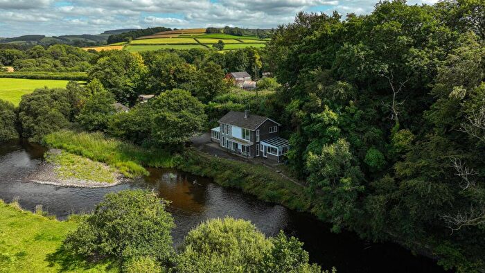 3 Bedroom Detached House For Sale In Pontydolau, Maesycrugiau, Pencader, SA39