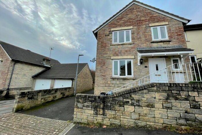 3 Bedroom Semi-Detached House To Rent In College Way, Truro, TR1