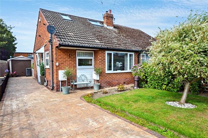 3 Bedroom Bungalow For Sale In The Oval, Rothwell, Leeds, West Yorkshire, LS26