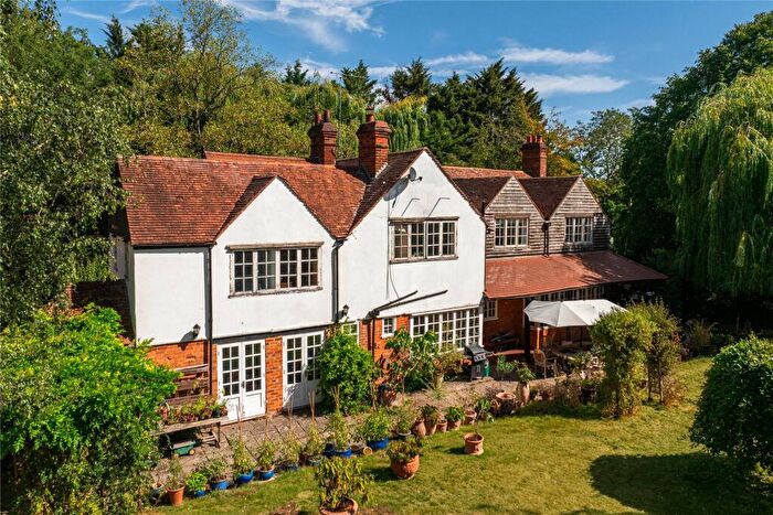6 Bedroom Detached House For Sale In Bedford Road, Turvey, Bedfordshire, MK43