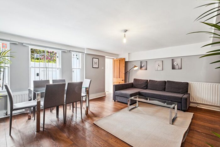 3 Bedroom Maisonette To Rent In St. Georges Terrace, Primrose Hill, NW1