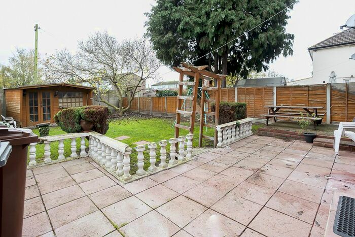 4 Bedroom Semi-Detached House To Rent In Blake Avenue, Barking, Essex IG11