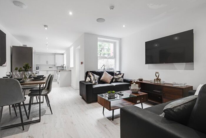 6 Bedroom House To Rent In Birstall Road, Liverpool, L6