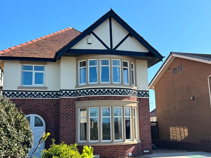 5 Bedroom Detached House To Rent In Queens Promenade, Blackpool, Lancashire, FY2
