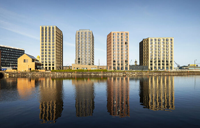 3 Bedroom Apartment To Rent In Dockside, Edinburgh, EH6