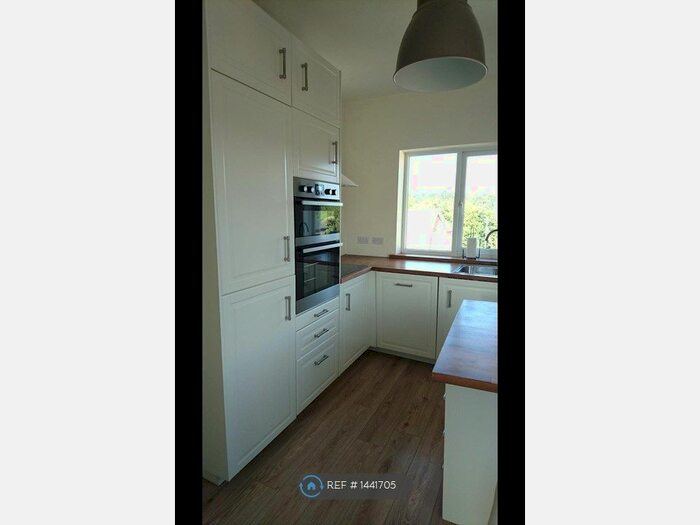 3 Bedroom Flat To Rent In Castle Street, Kinver, Stourbridge, DY7