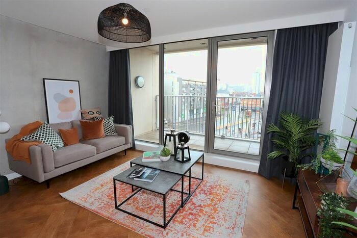 1 Bedroom Flat To Rent In Broadside, Oldham Road, New Cross, M4