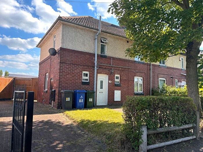 3 Bedroom Semi-Detached House To Rent In Chequer Avenue, Doncaster, South Yorkshire, DN4