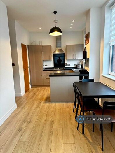2 Bedroom Flat To Rent In Voyager House, Poole, BH15