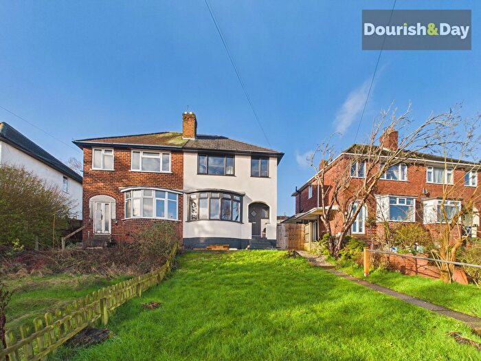 3 Bedroom Semi Detached House For Sale In Tixall Road, Stafford, ST16