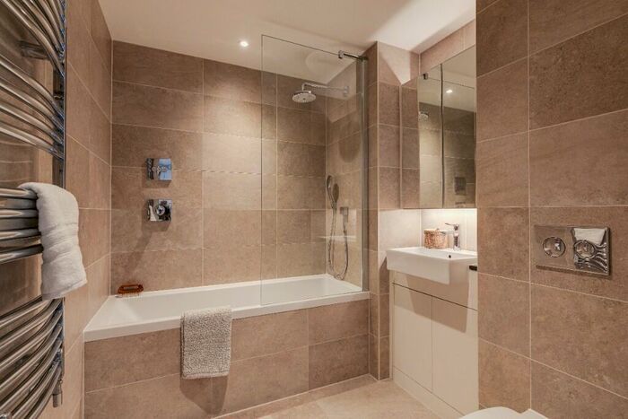 1 Bedroom Flat To Rent In Three Colts Lane, London, E2