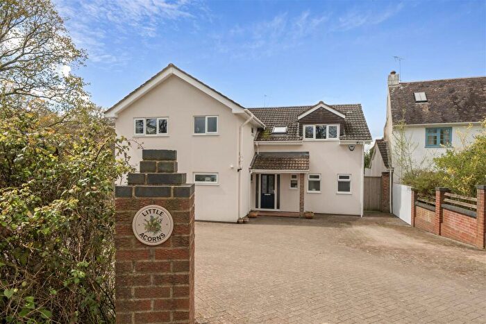 4 Bedroom House For Sale In Sleight Lane, Corfe Mullen, Wimborne, BH21