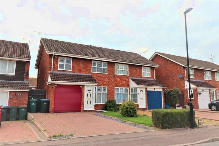 3 Bedroom Semi-Detached House To Rent In Pilling Close, Coventry, CV2