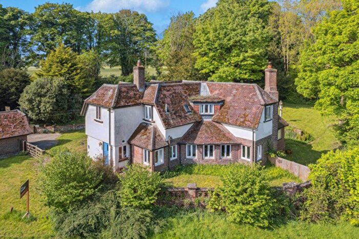 5 Bedroom Detached House For Sale In Aston Hill, Halton, HP22
