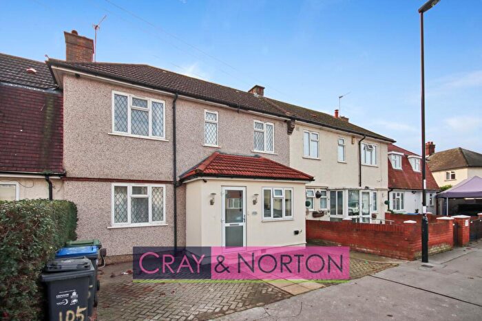 4 Bedroom Terraced House To Rent In Chapman Road, Croydon, CR0