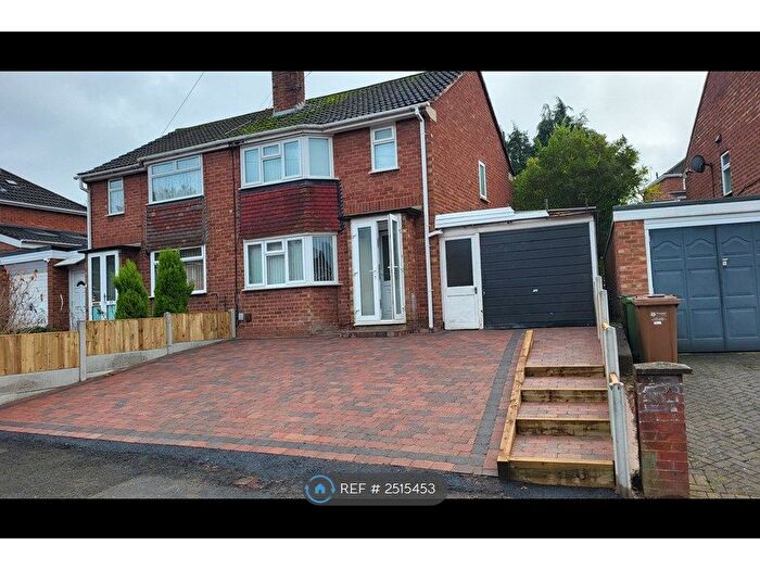 3 Bedroom Semi-Detached House To Rent In Wolsey Close, Worcester, WR4