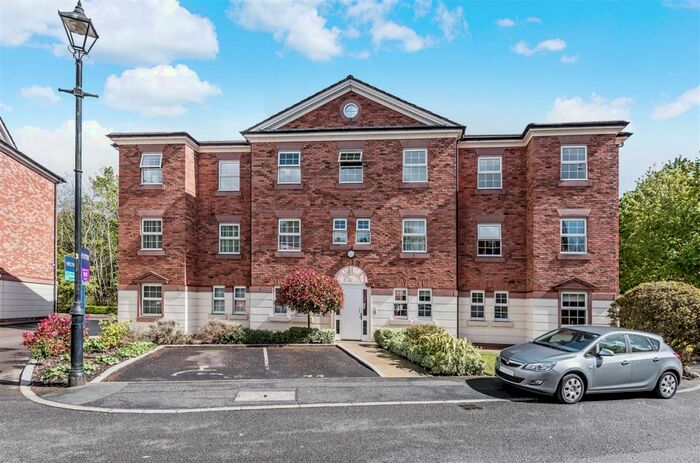 2 Bedroom Flat To Rent In Manthorpe Avenue, Worsley, Manchester, M28