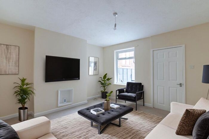 3 Bedroom Semi-Detached House For Sale In Brunswick Road, Buckley, CH7