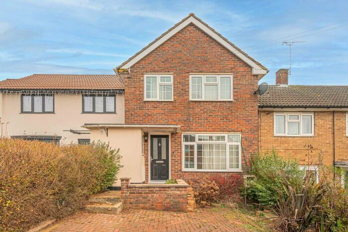 3 Bedroom Terraced House To Rent In Endersby Road, Barnet, EN5