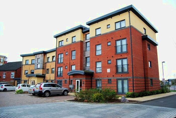 2 Bedroom Flat To Rent In Raven Close, Watford, WD18