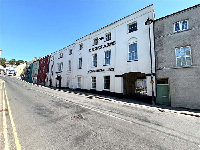 2 Bedroom Flat For Sale In Market Street, Narberth, Pembrokeshire, SA67