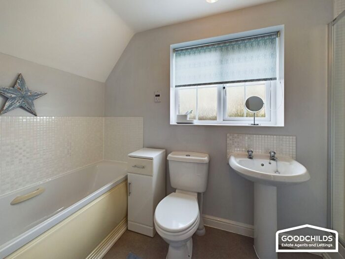4 Bedroom Semi-Detached House To Rent In Newhome Way, Walsall, WS3