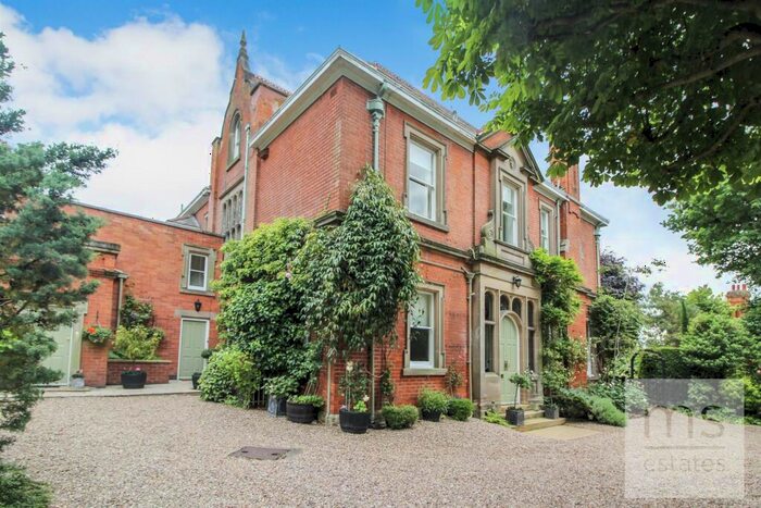 4 Bedroom Duplex To Rent In Clumber Road East, The Park Estate, Nottingham, NG7