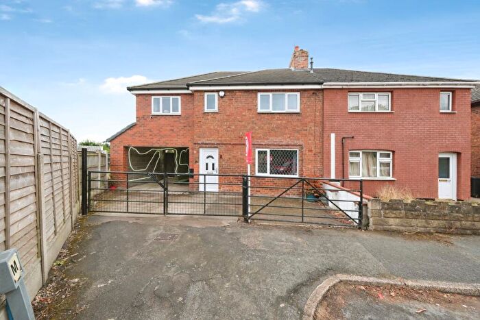 4 Bedroom Semi Detached House For Sale In Howville Avenue, Doncaster, South Yorkshire, DN7