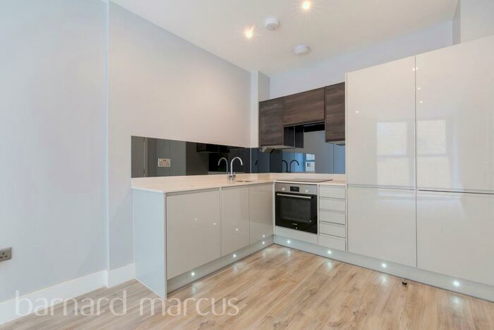 1 Bedroom Apartment To Rent In Restmor Way, Wallington, SM6