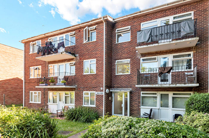 1 Bedroom Flat For Sale In Hulse Road, Banister Park, Southampton, Hampshire, SO15