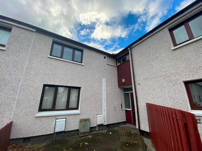 2 Bedroom Flat To Rent In Dales Court, Peterhead, Aberdeenshire, AB42