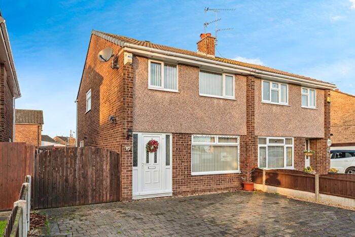 3 Bedroom Semi Detached House For Sale In Randle Meadow, Great Sutton, Ellesmere Port, Cheshire, CH66