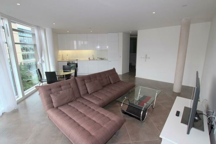 2 Bedroom Flat To Rent In Block D, Nottingham One, Canal Street, The City, Nottingham, NG1