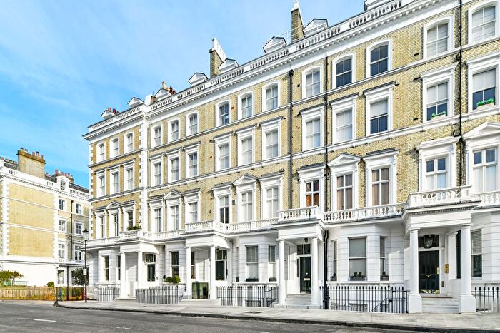 2 Bedroom Flat To Rent In Onslow Gardens, London, SW7