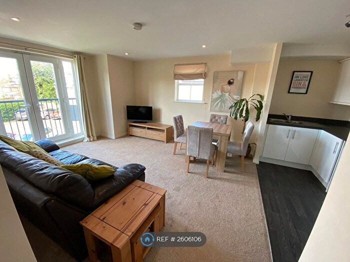 2 Bedroom Flat To Rent In Eagle Close, Leighton Buzzard, LU7