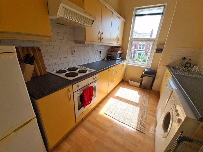 1 Bedroom House To Rent In Victoria Terrace, Leeds, LS3