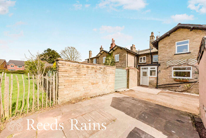 3 Bedroom Terraced House For Sale In Moss Lane, Bollington, Macclesfield, Cheshire, SK10